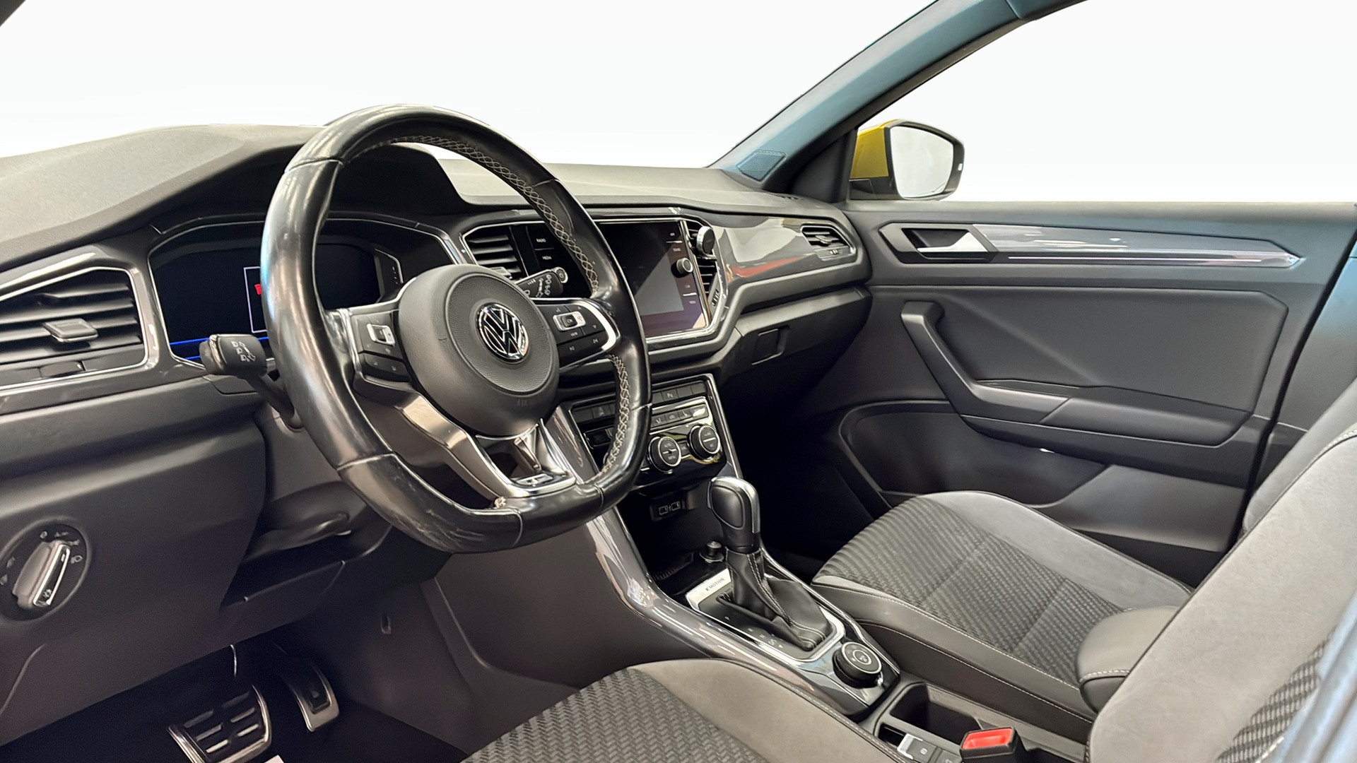 Volkswagen T-Roc SME26L