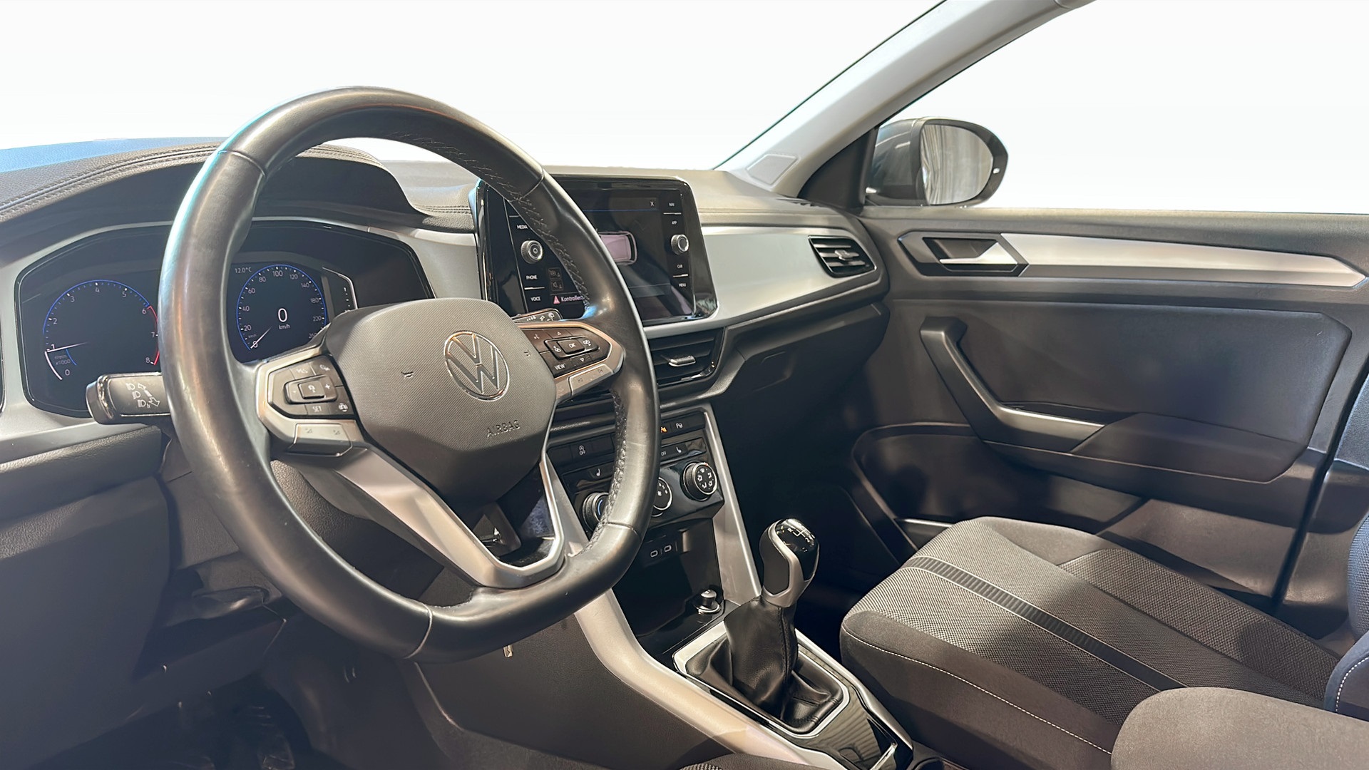 Volkswagen T-Roc SMF57P