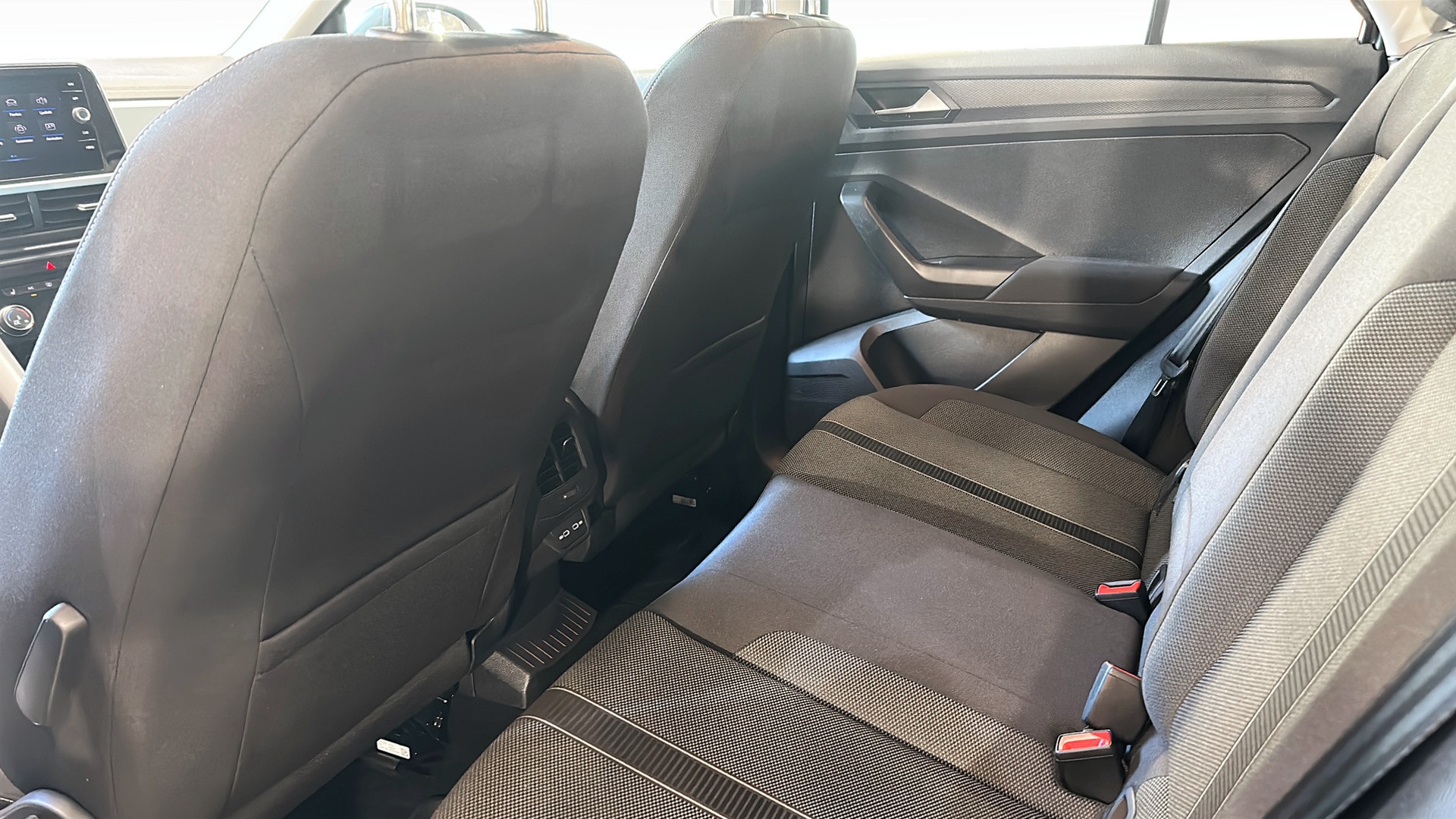Volkswagen T-Roc SMF57P