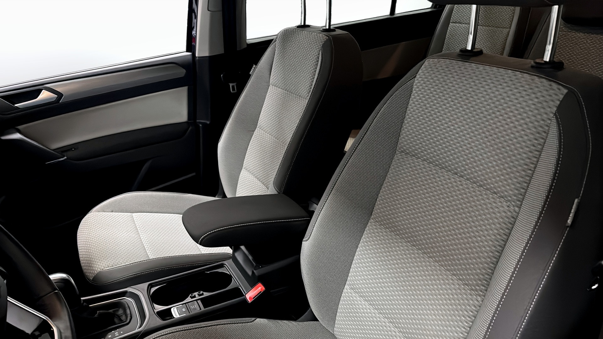 Volkswagen Touran SMH58B
