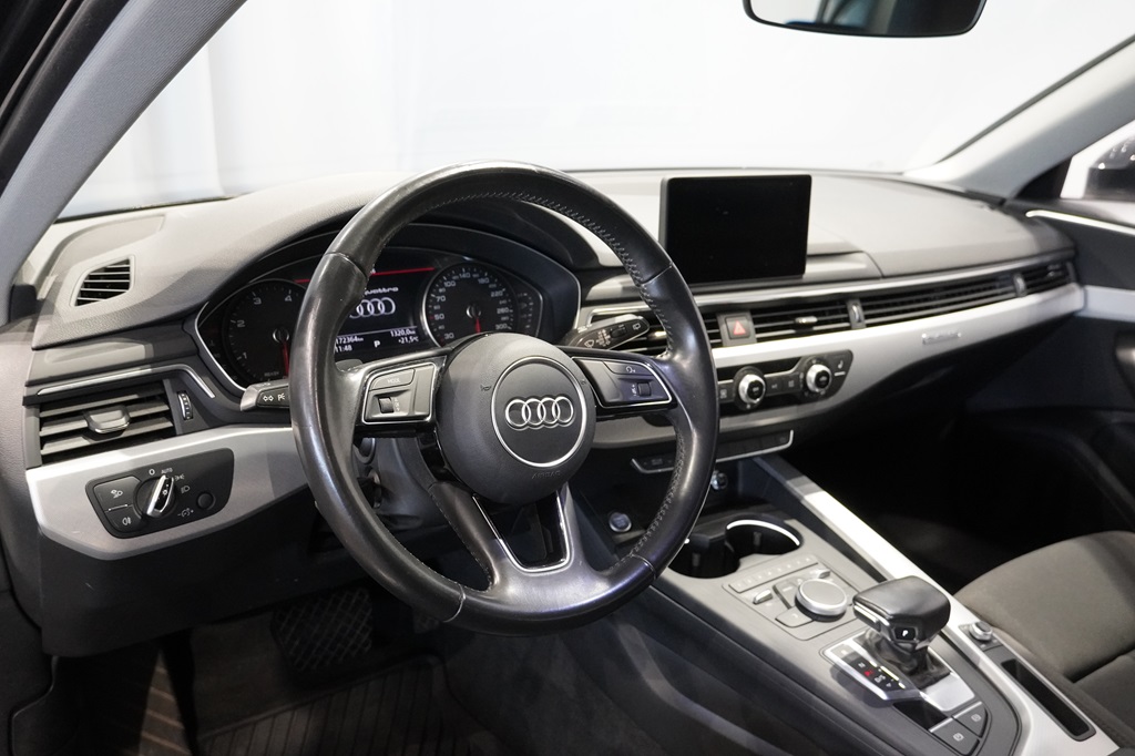 Audi A4 Avant SNG572