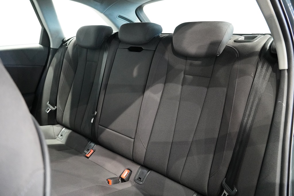 Audi A4 Avant SNG572