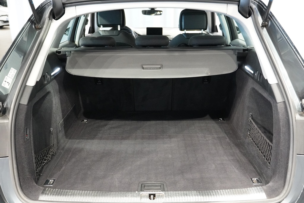 Audi A4 Avant SNG572
