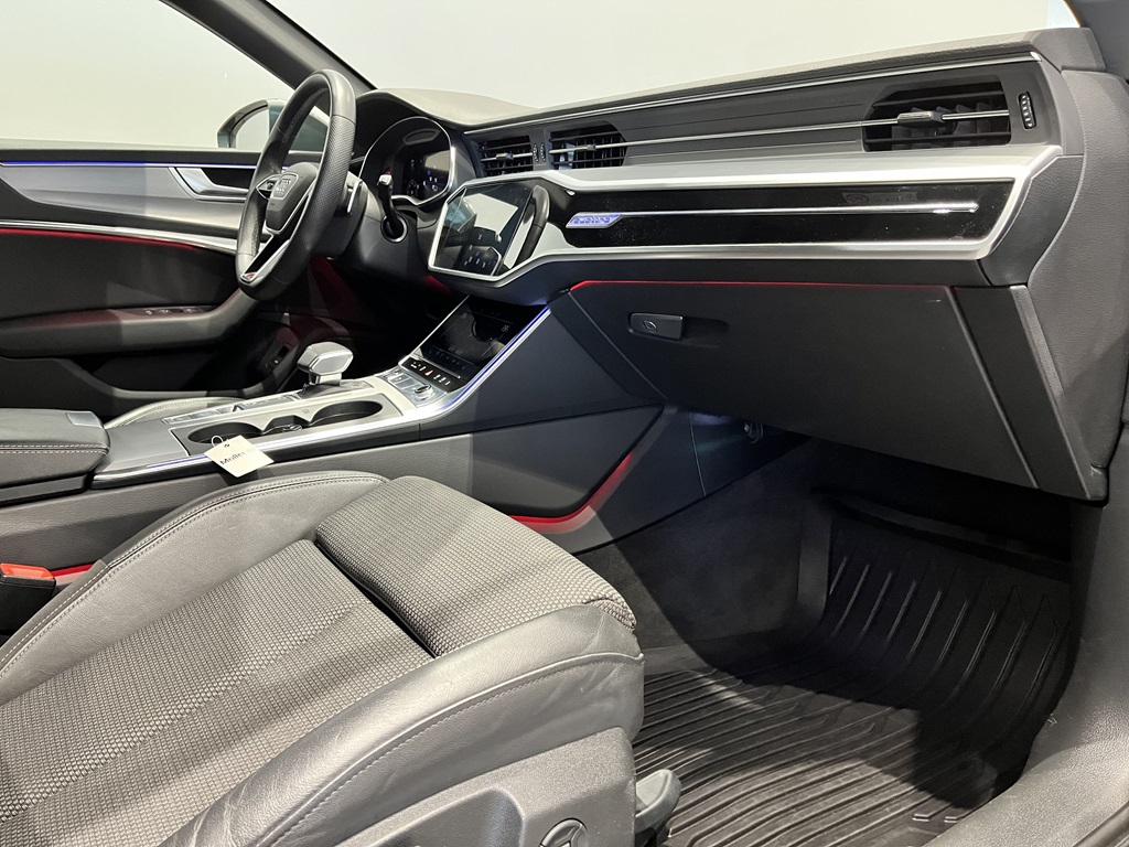Audi A6 Avant SNJ94Y