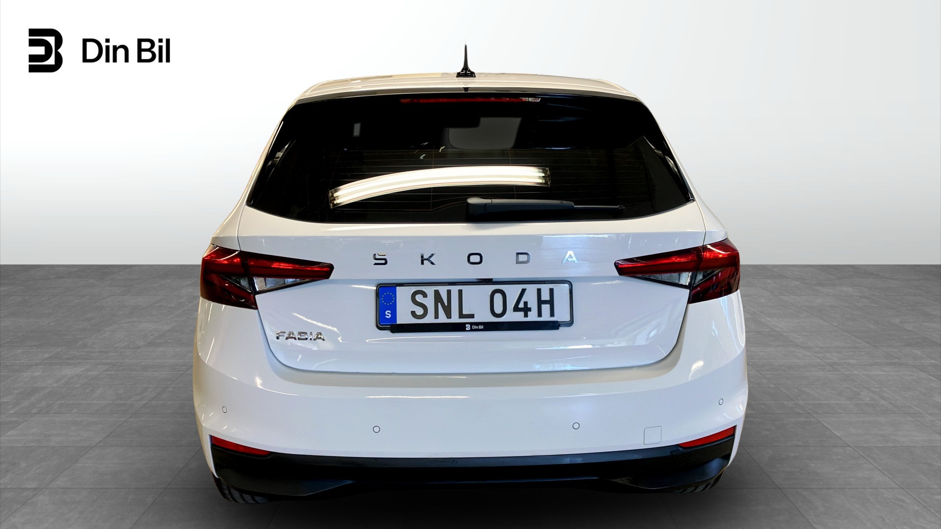 Skoda Fabia SNL04H