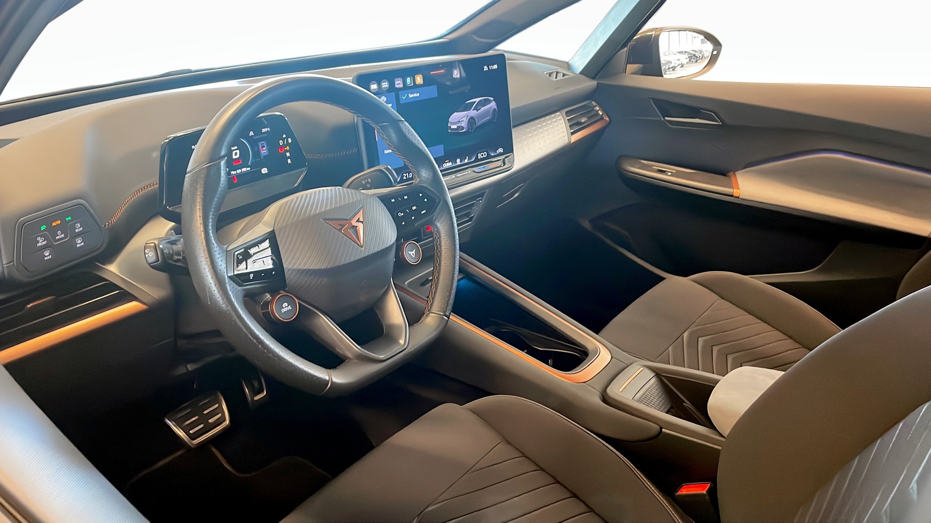 CUPRA Born SNN68H
