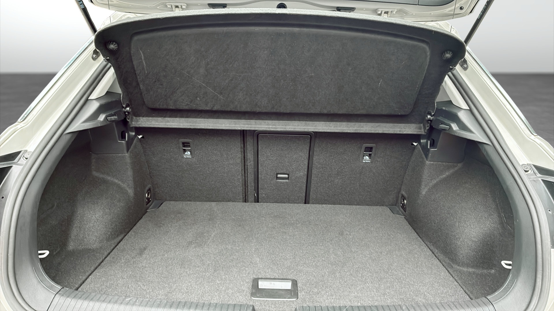 Volkswagen T-Roc SPJ02J