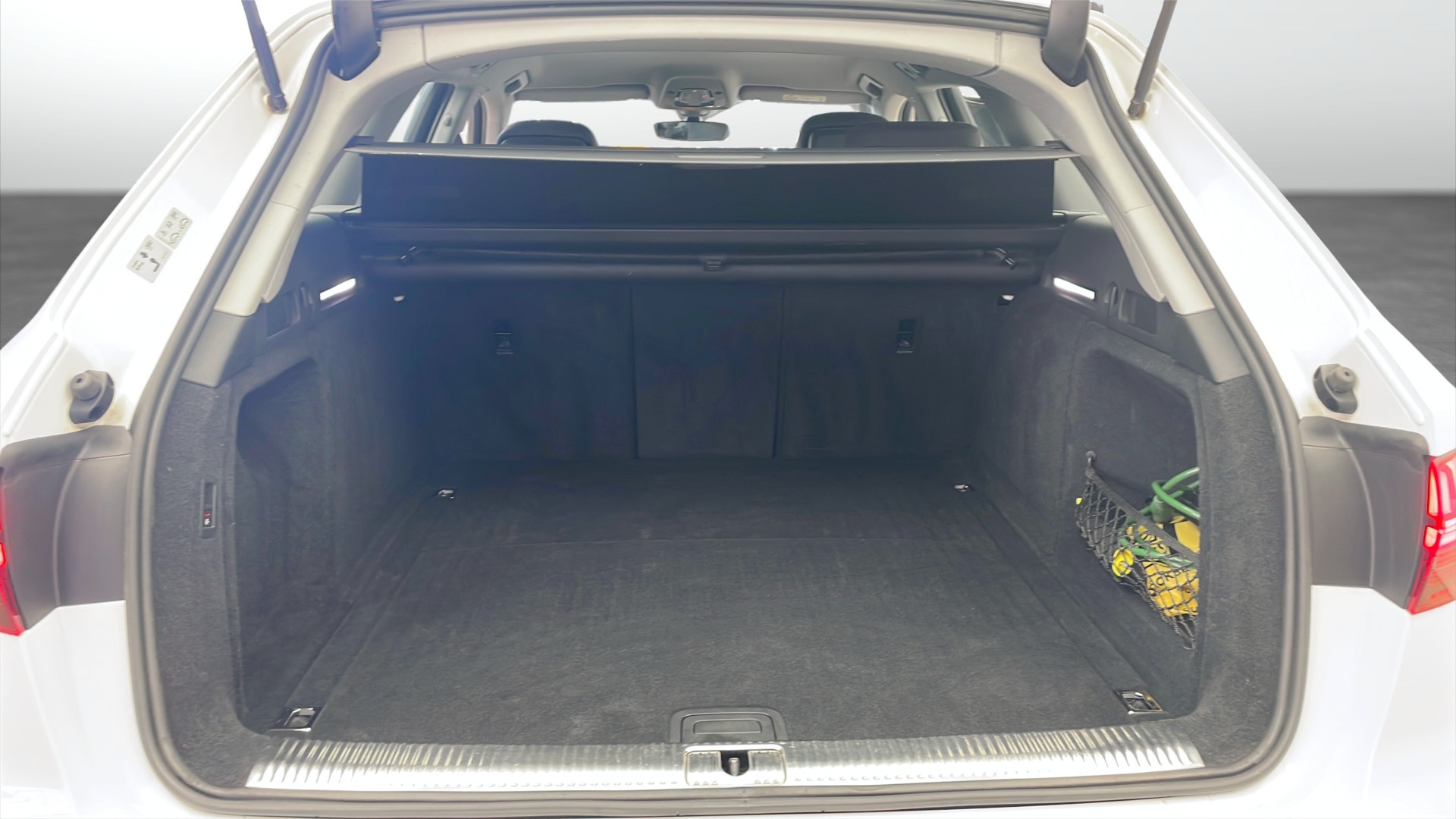 Audi A4 Avant SPM66A