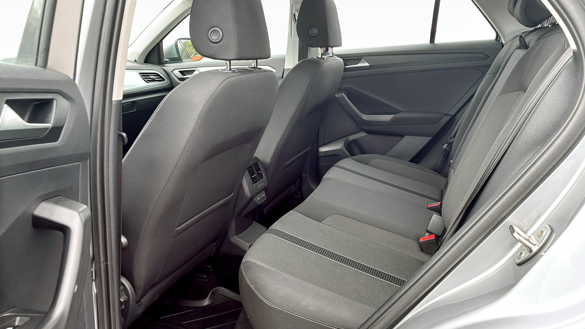 Volkswagen T-Roc SPT67N