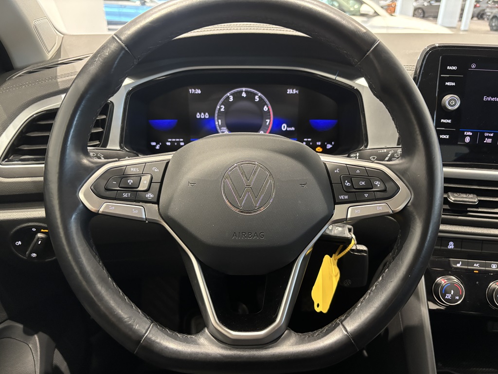 Volkswagen T-Roc SRA29A