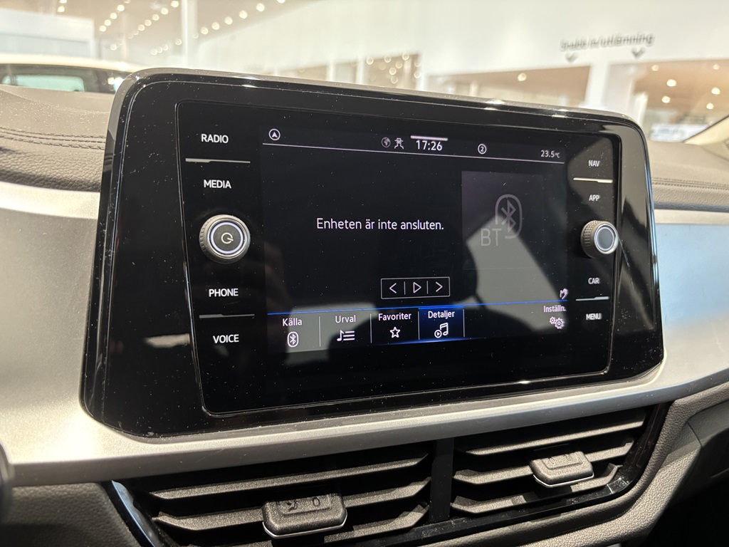 Volkswagen T-Roc SRA29A