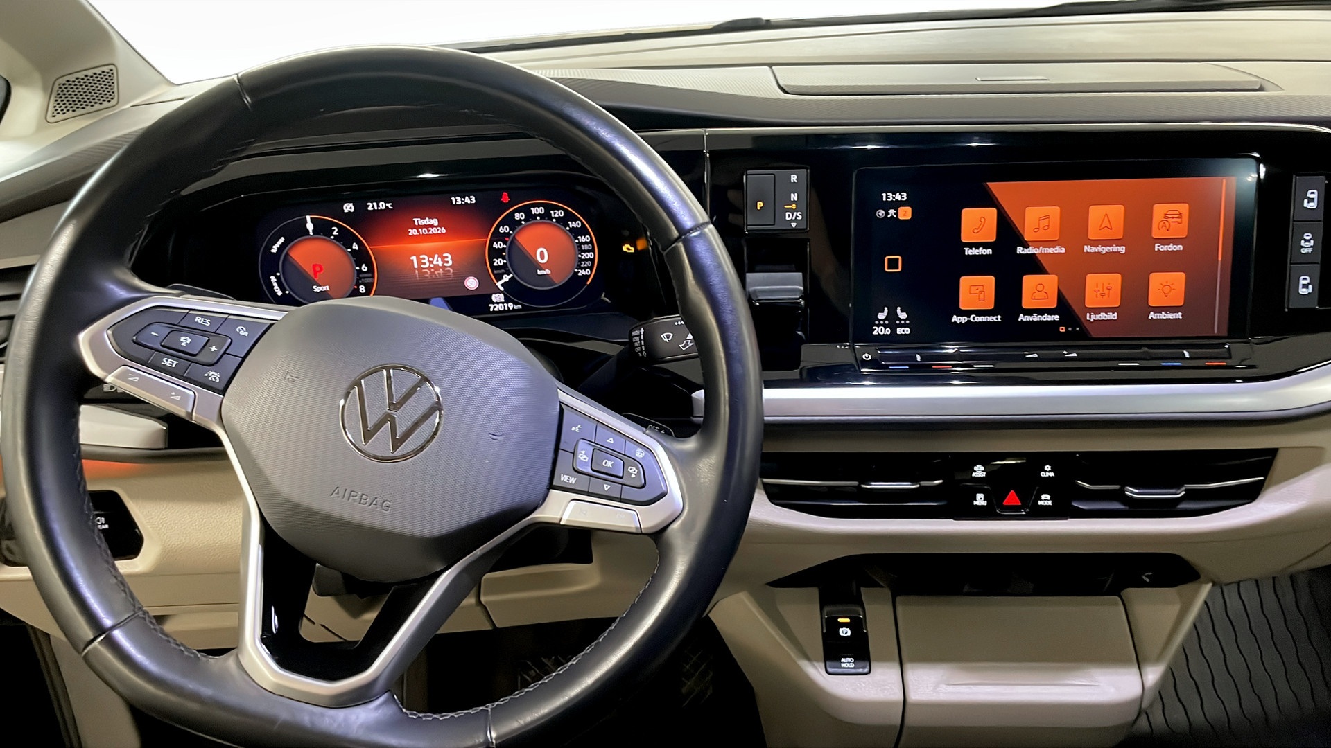 Volkswagen Multivan SRA85U