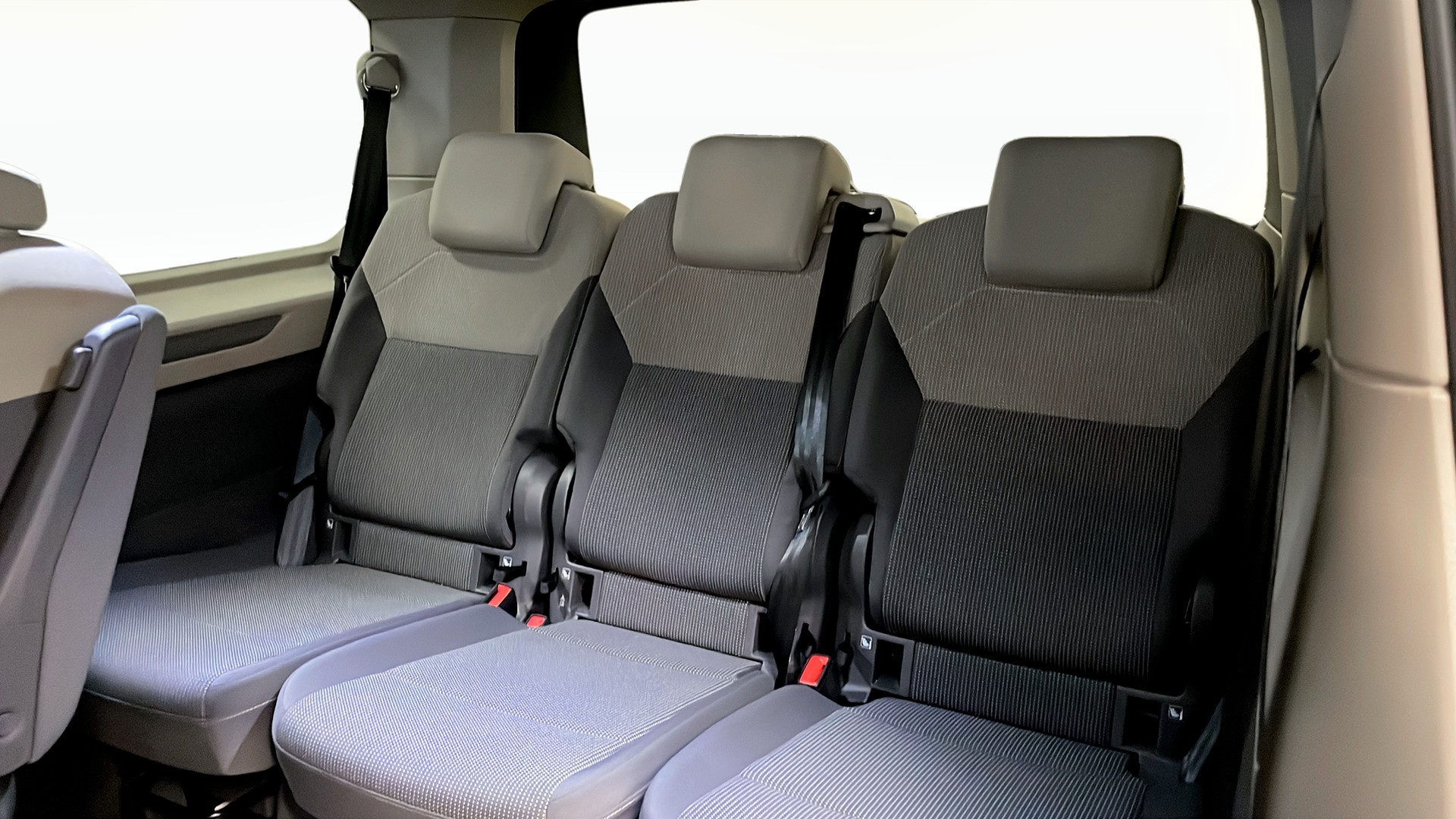 Volkswagen Multivan SRA85U