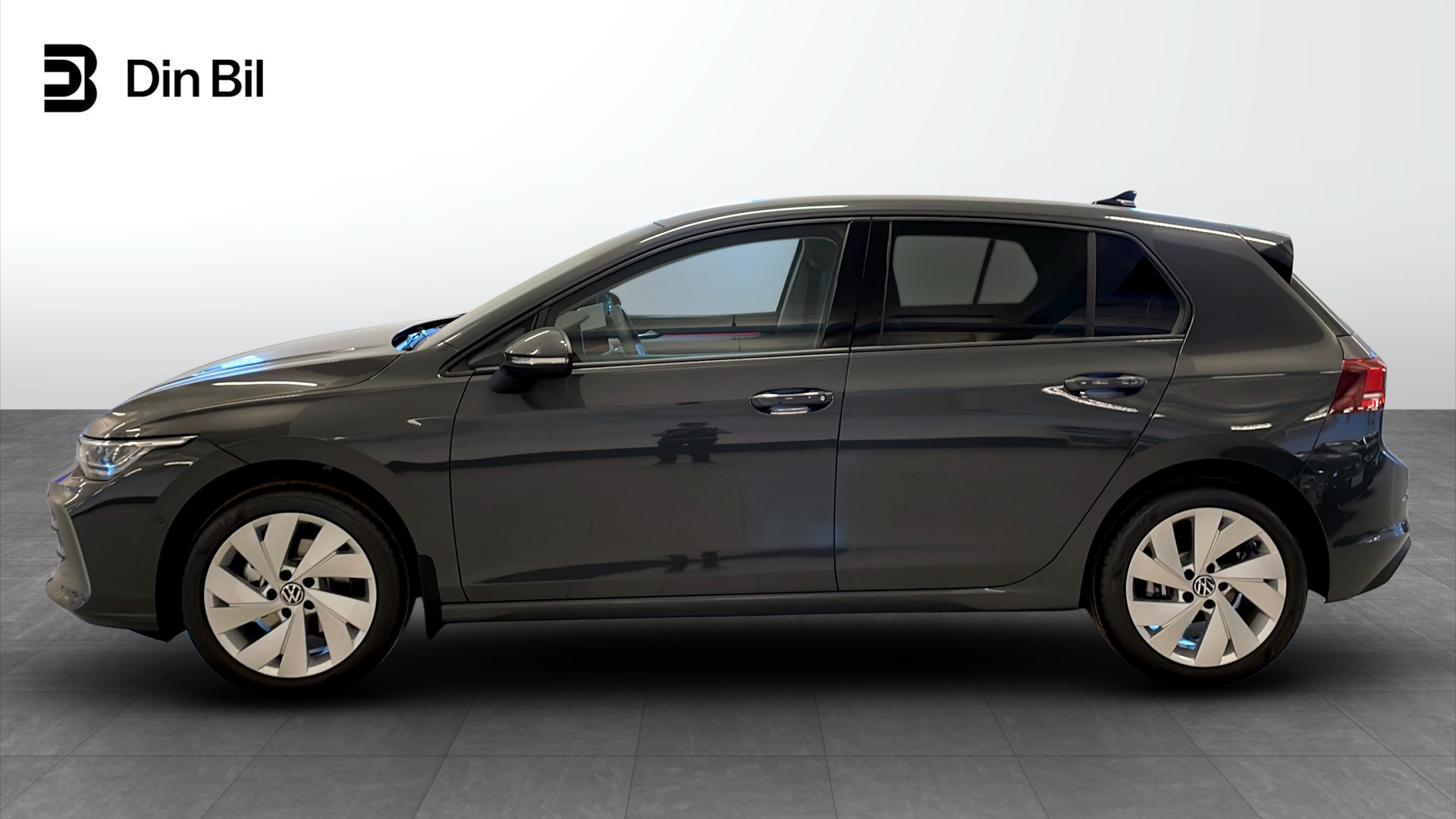 Volkswagen Golf SRB77Y