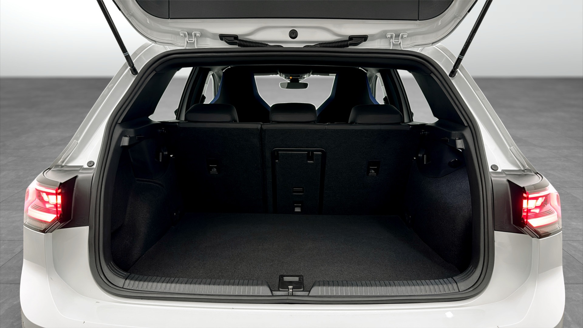 Volkswagen Golf SSG88S