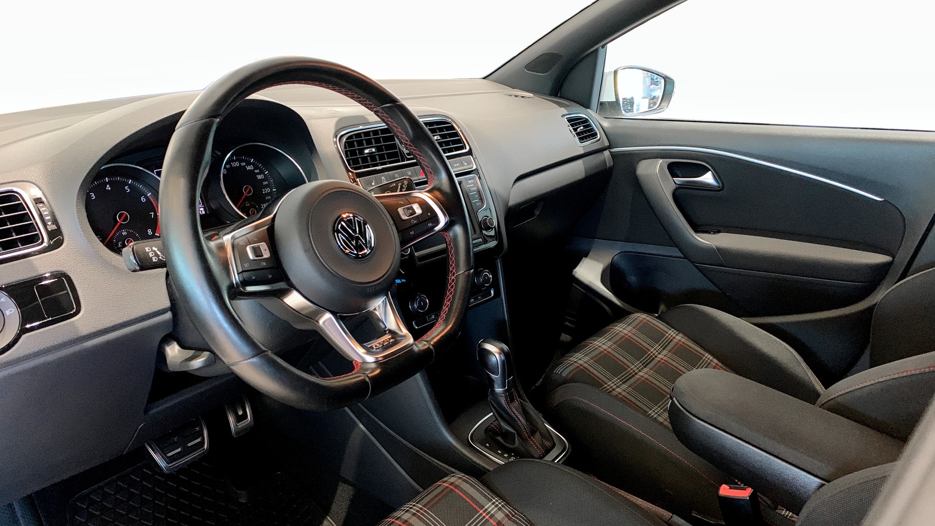 Volkswagen Polo SSO609
