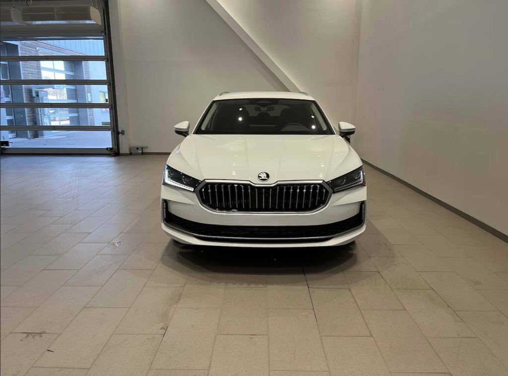 Skoda Superb SSS88P