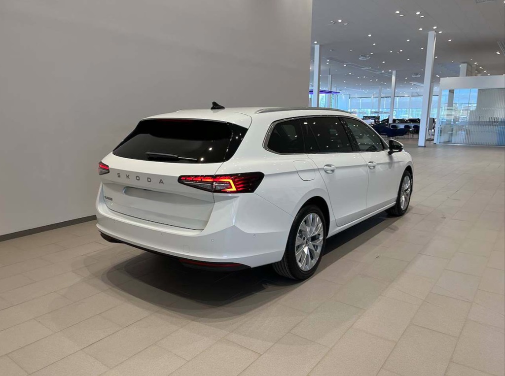 Skoda Superb SSS88P
