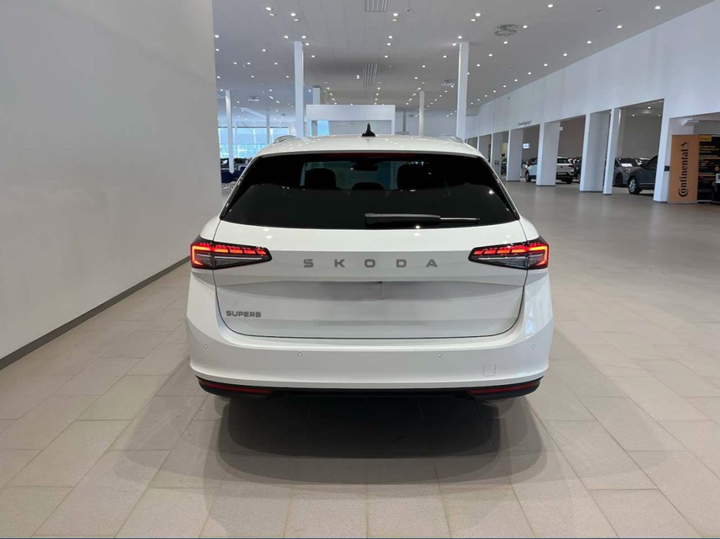 Skoda Superb SSS88P
