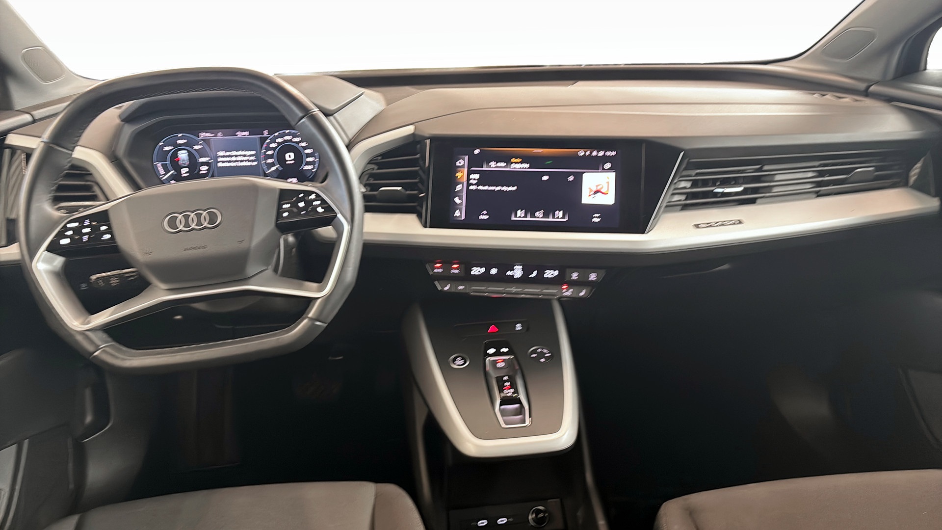 Audi Q4 e-tron STN67N