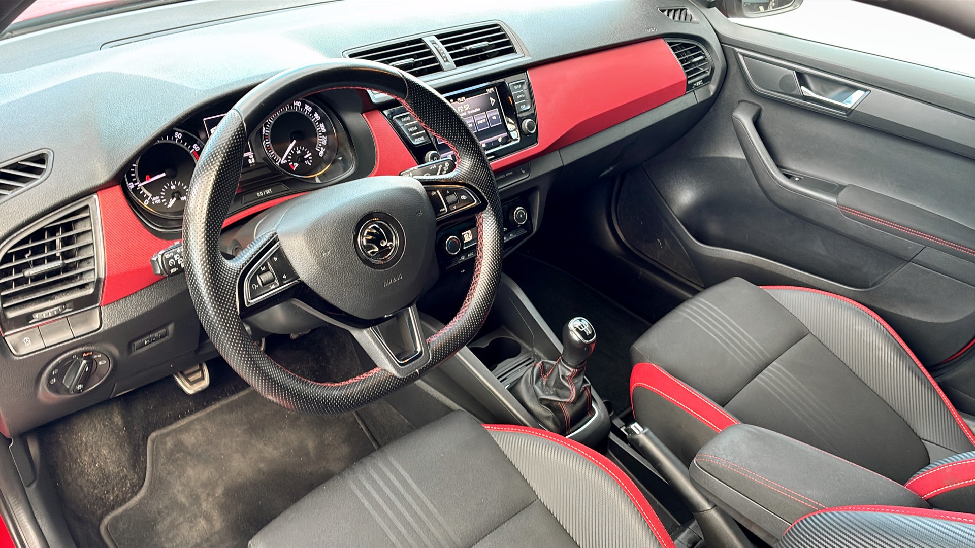 Skoda Fabia STO705