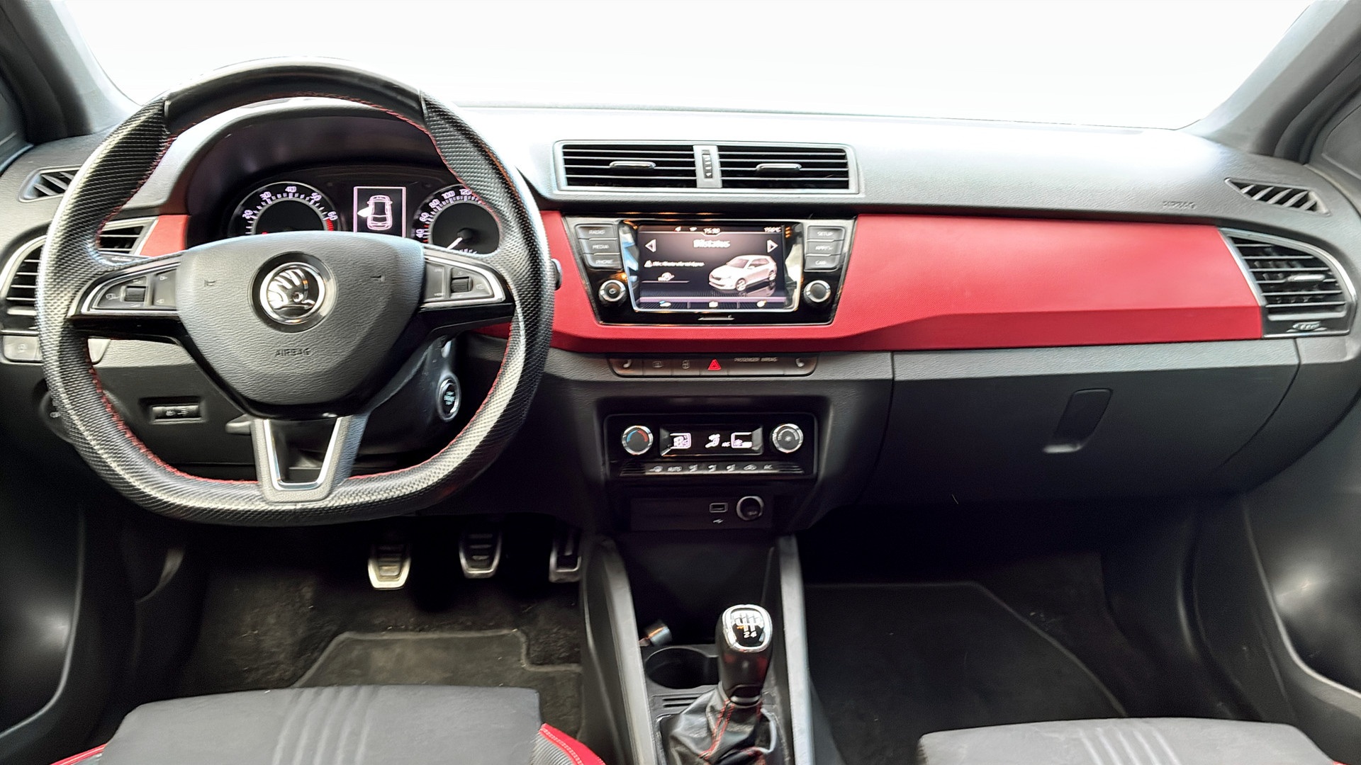 Skoda Fabia STO705