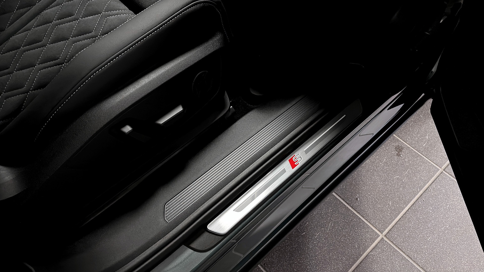 Audi Q4 Sportback e-tron STS87Y