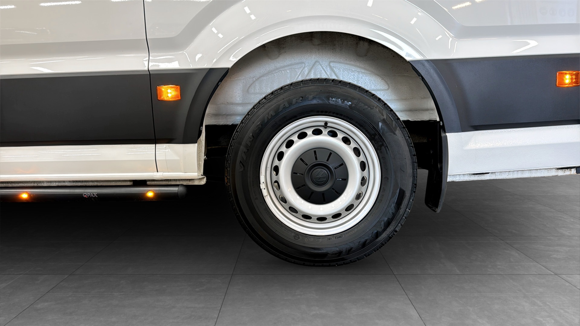 Volkswagen Crafter Skåp kort hjulbas SUJ04B