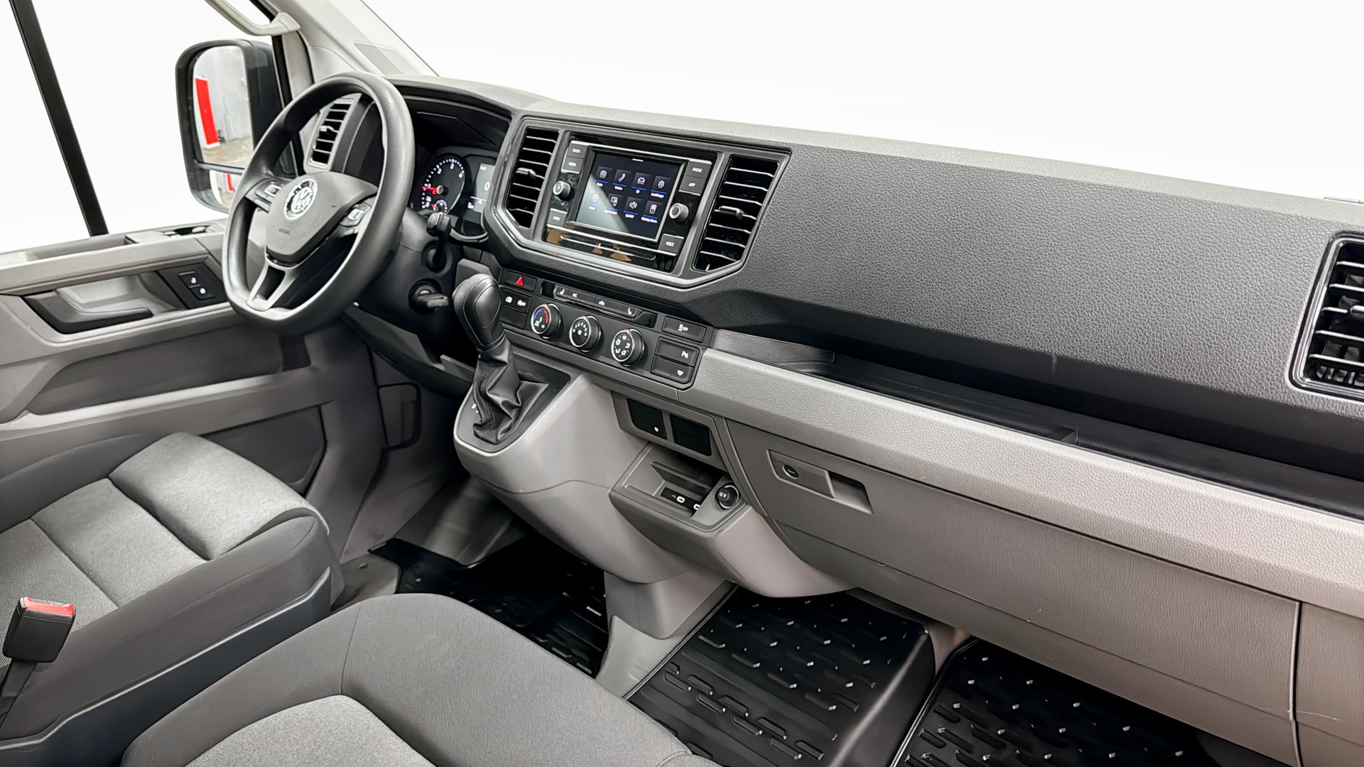 Volkswagen Crafter Skåp kort hjulbas SUJ04B