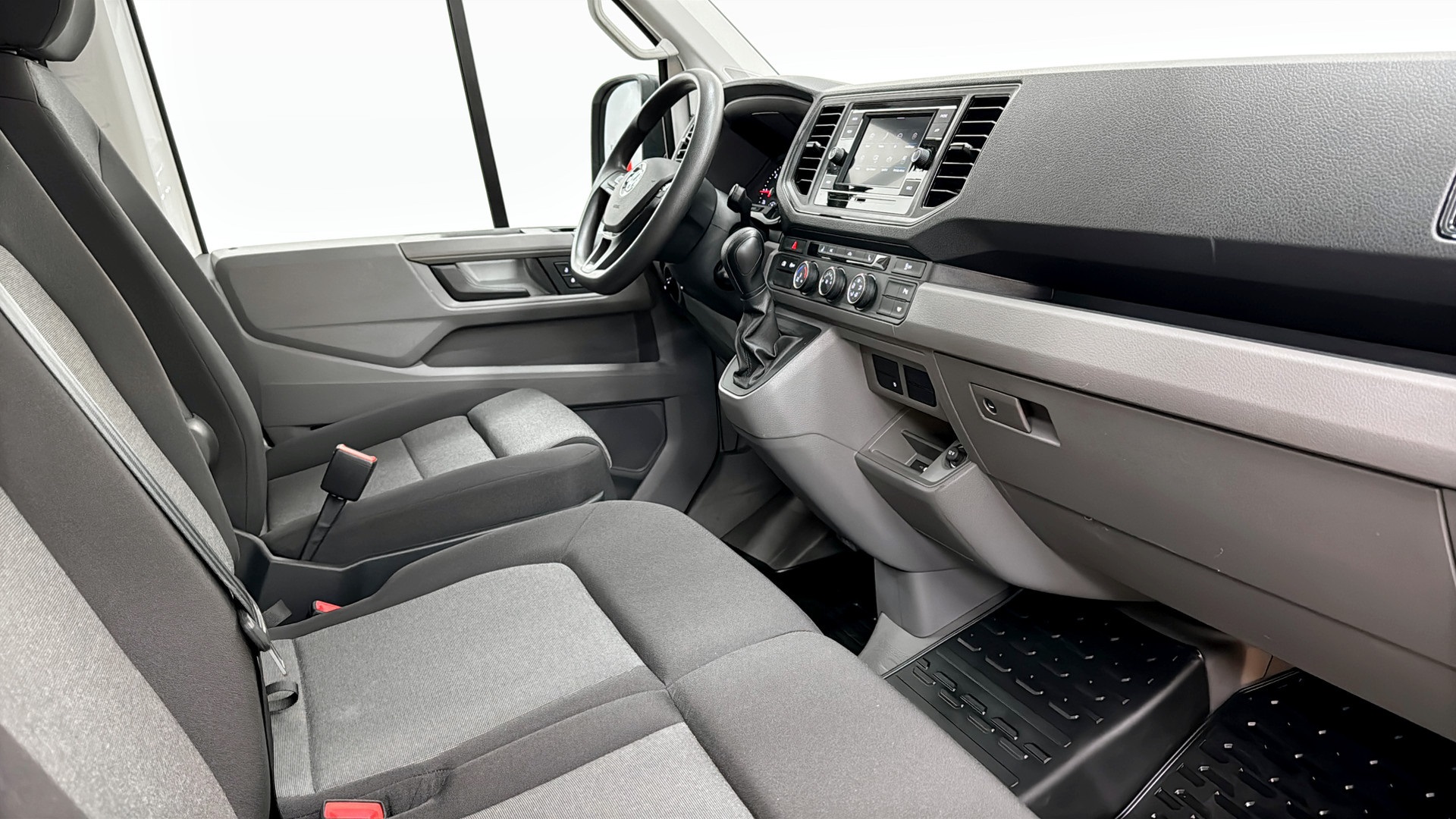 Volkswagen Crafter Skåp kort hjulbas SUJ04B