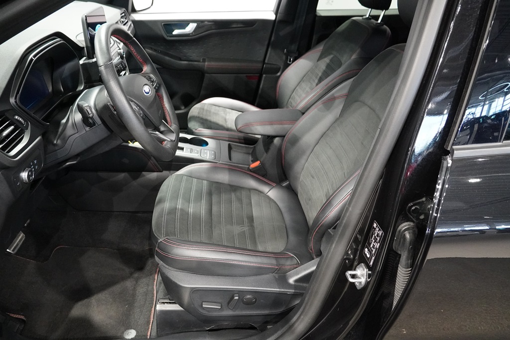 Ford Kuga SWU57M