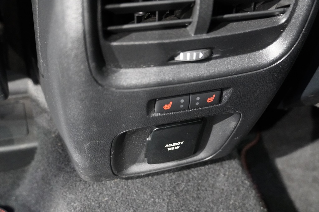 Ford Kuga SWU57M