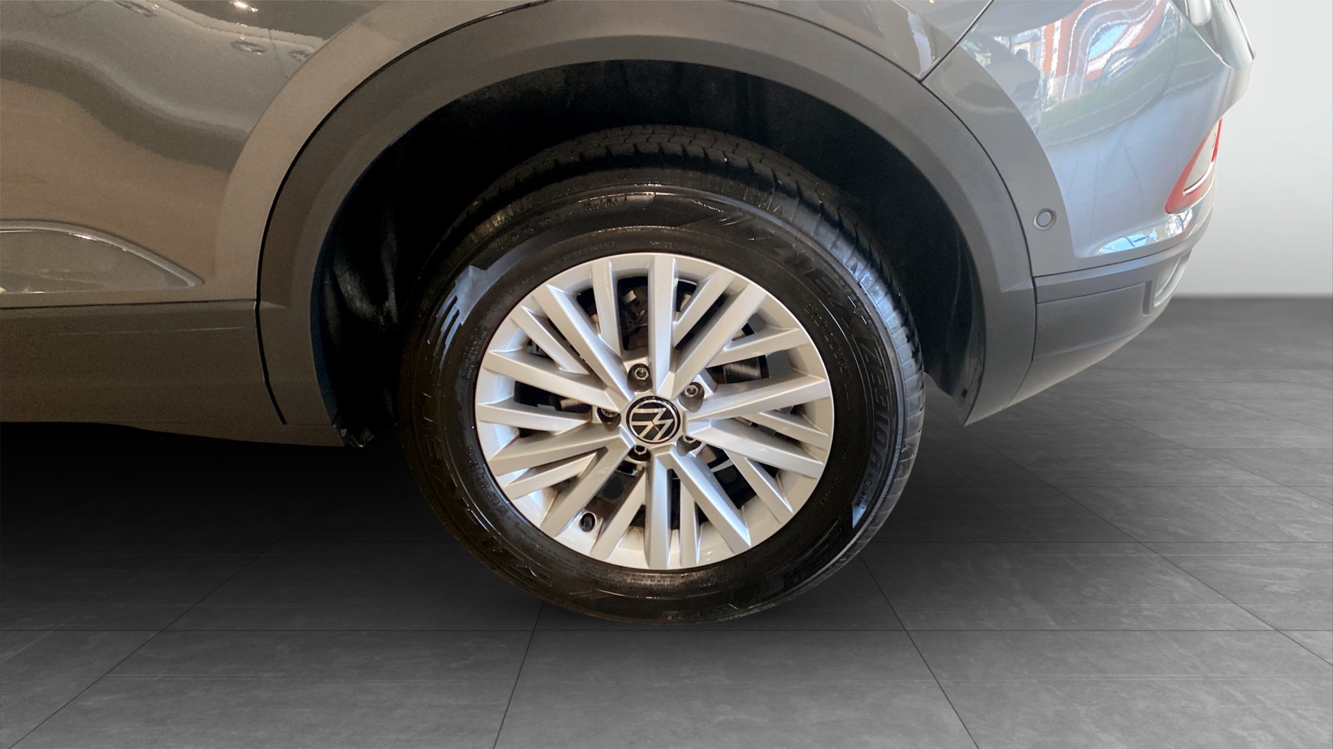 Volkswagen T-Roc SXB40U
