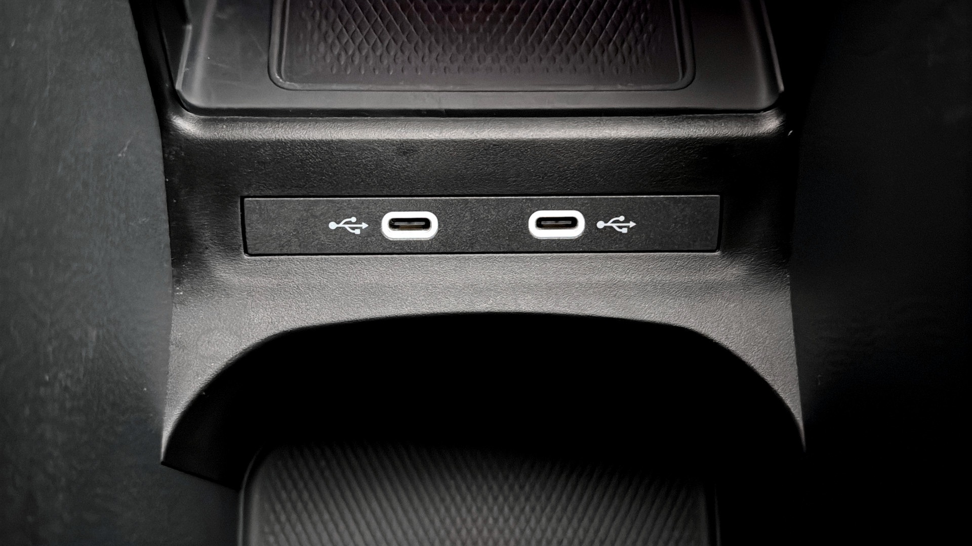 Volkswagen ID.4 SXJ06G