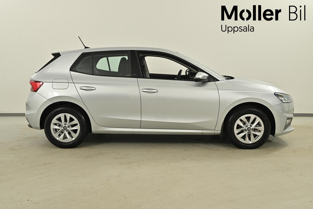 Skoda Fabia SYG06M