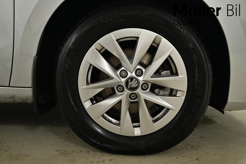 Skoda Fabia SYG06M