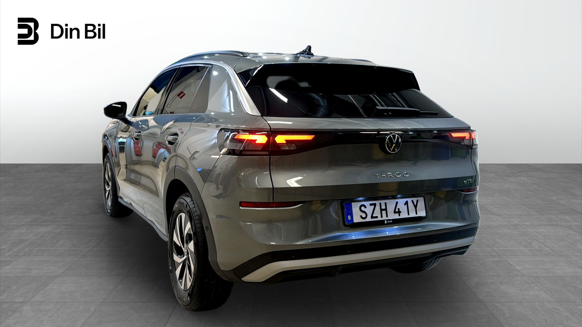 Volkswagen T-Roc SZH41Y