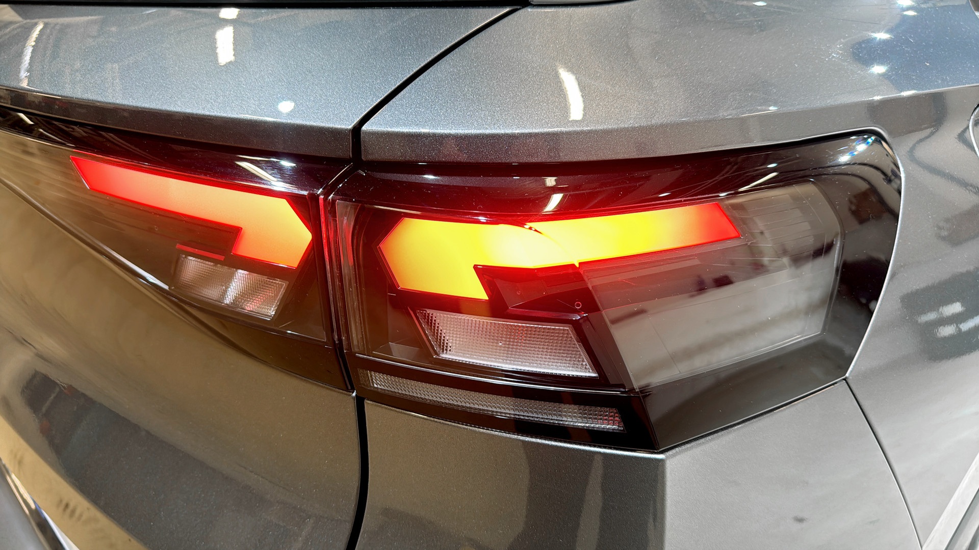 Volkswagen T-Roc SZH41Y