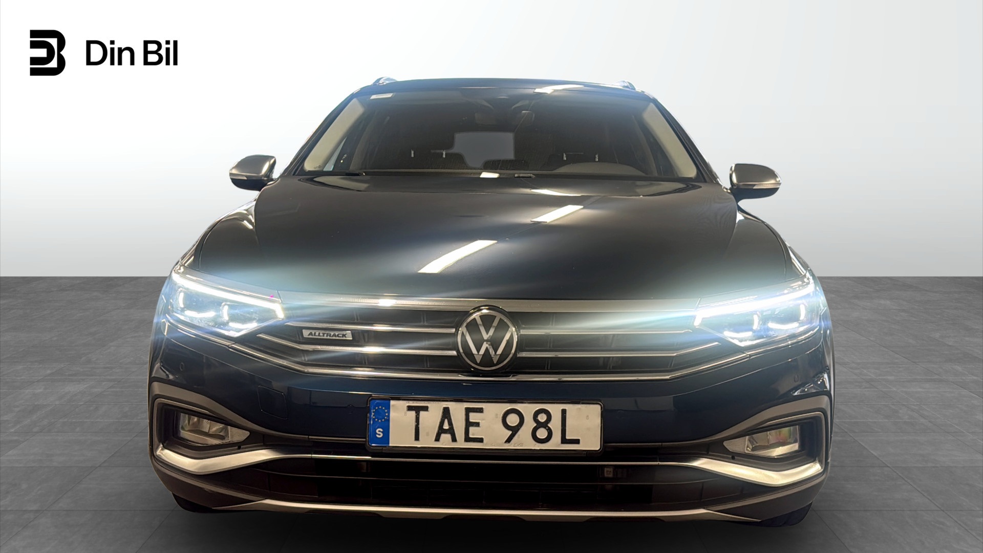 Volkswagen Passat TAE98L