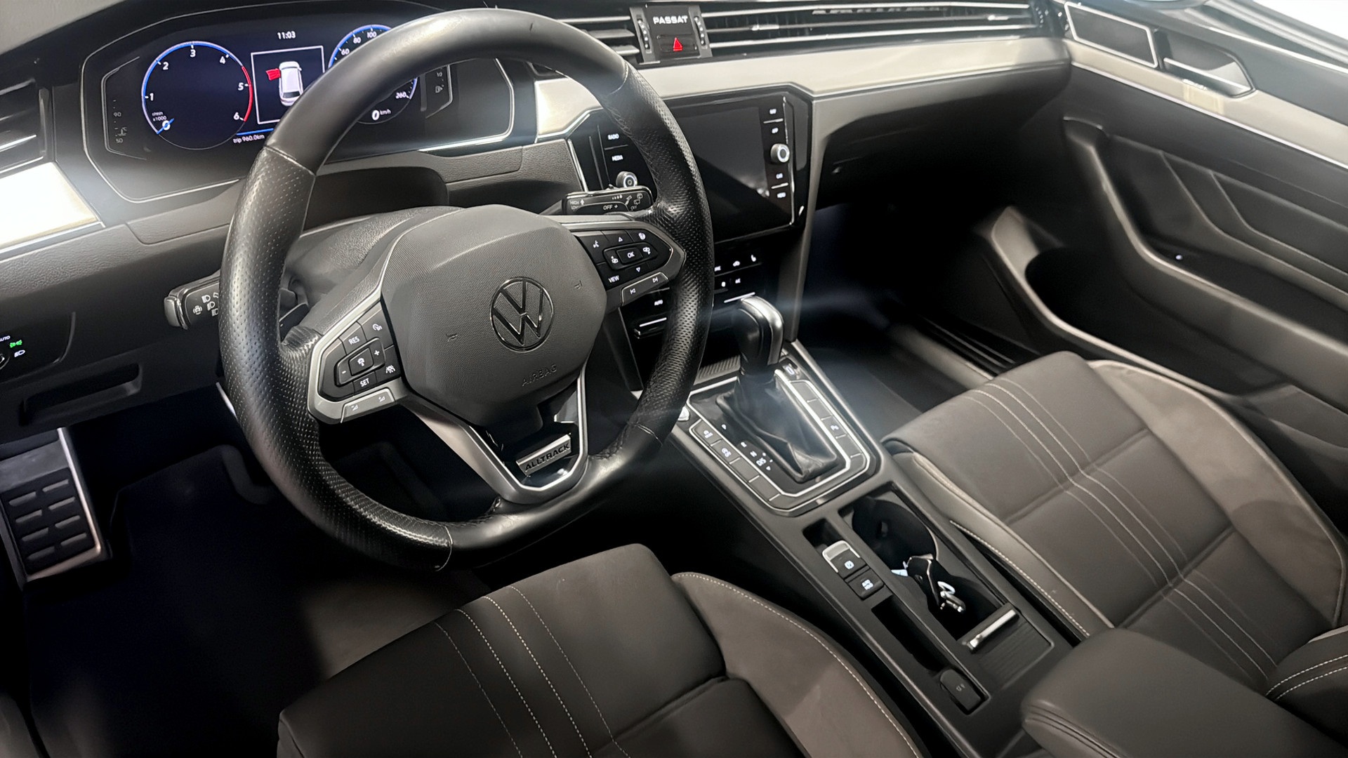 Volkswagen Passat TAE98L