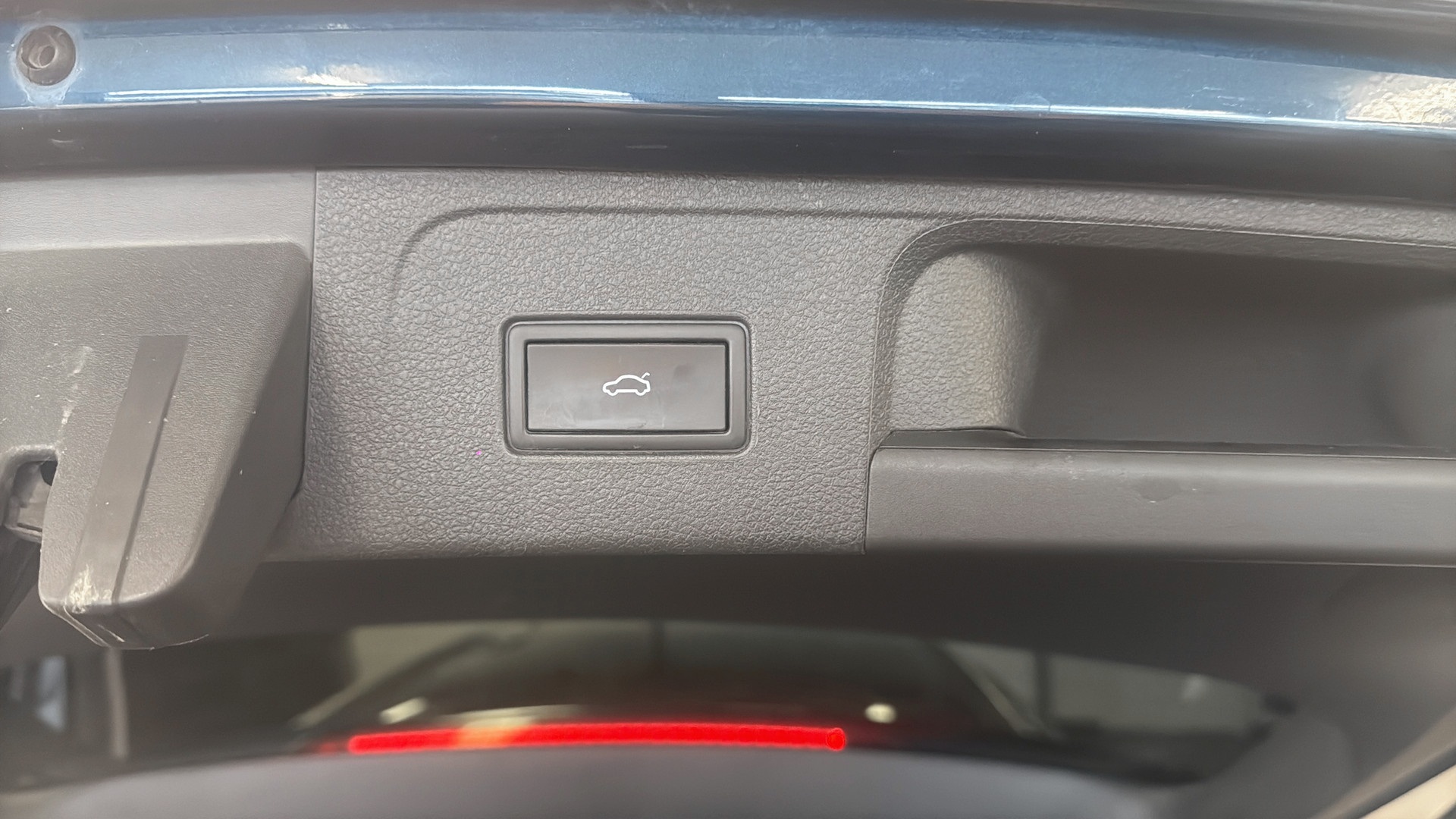 Volkswagen Passat TAE98L