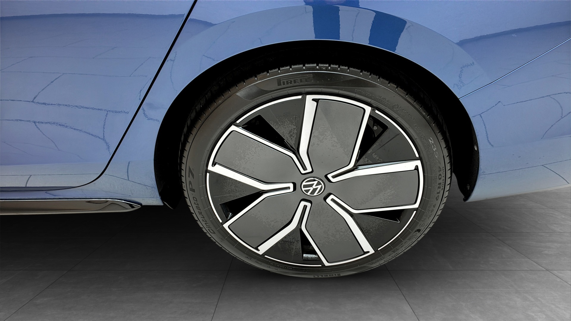 Volkswagen Passat TAJ11G