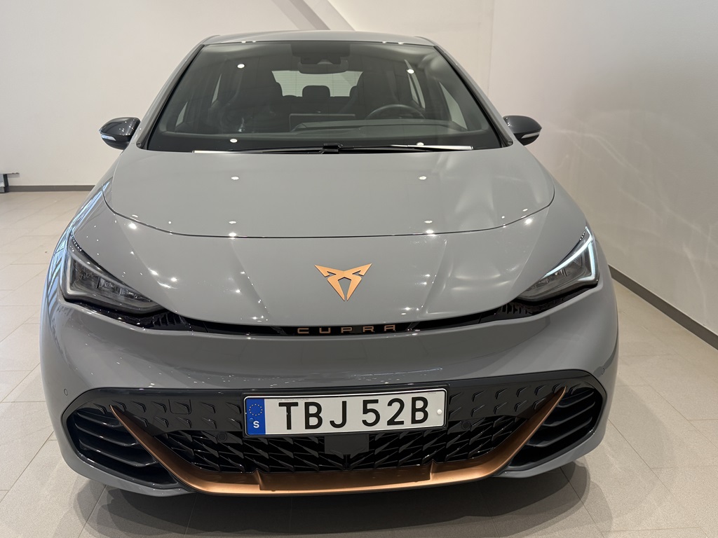 CUPRA Born TBJ52B