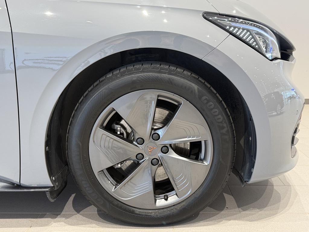 CUPRA Born TBJ52B