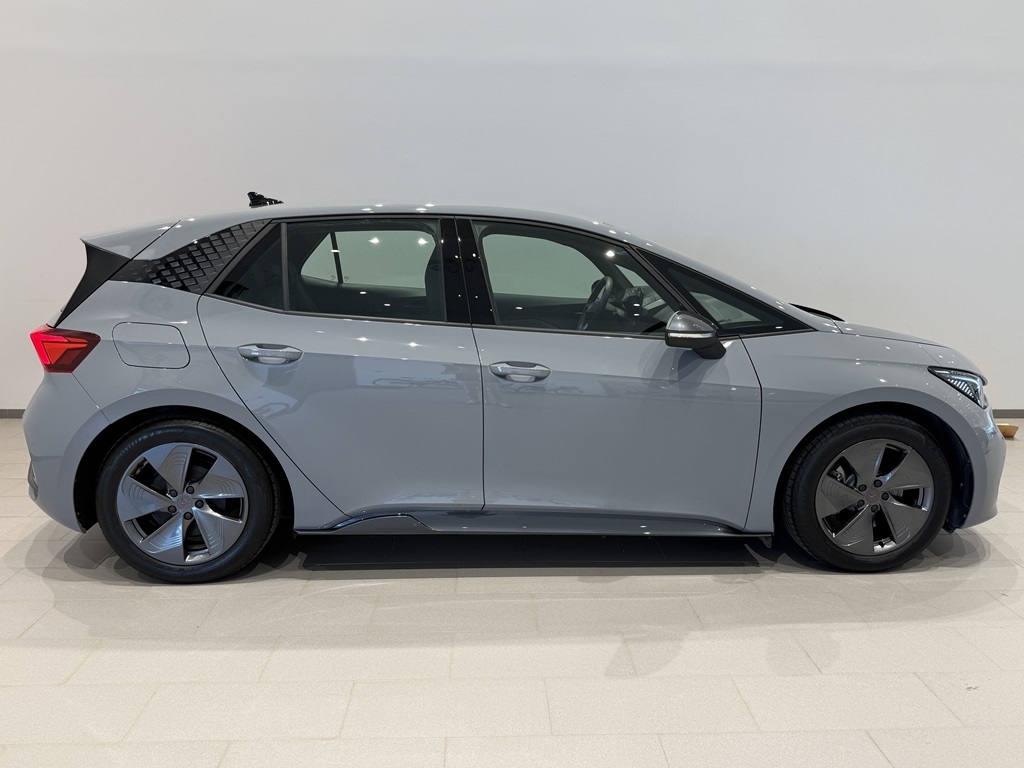 CUPRA Born TBJ52B