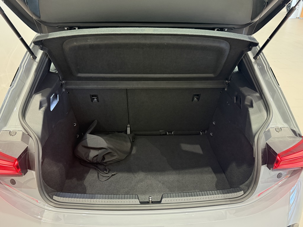CUPRA Born TBJ52B