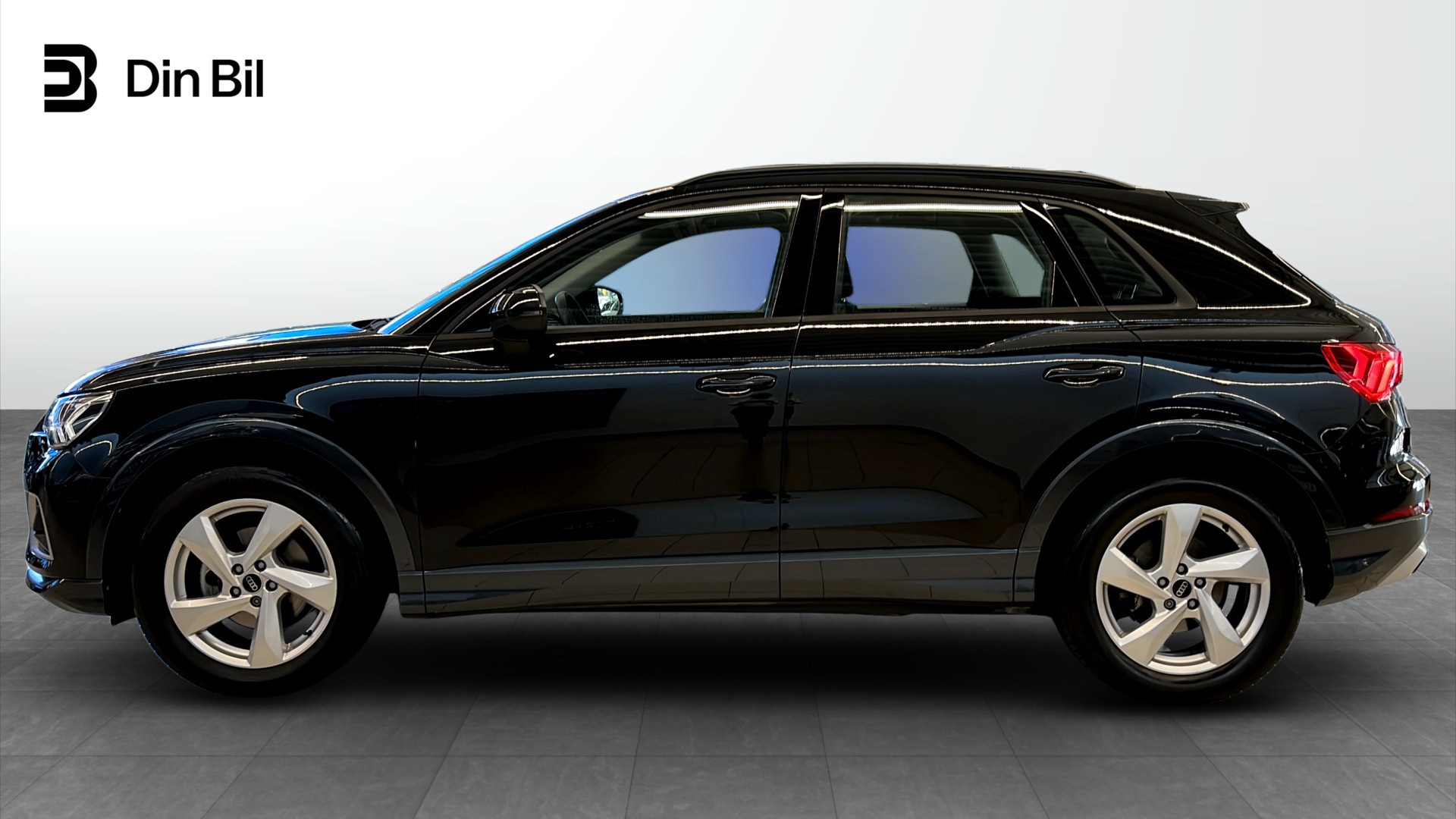 Audi Q3 TBL53A