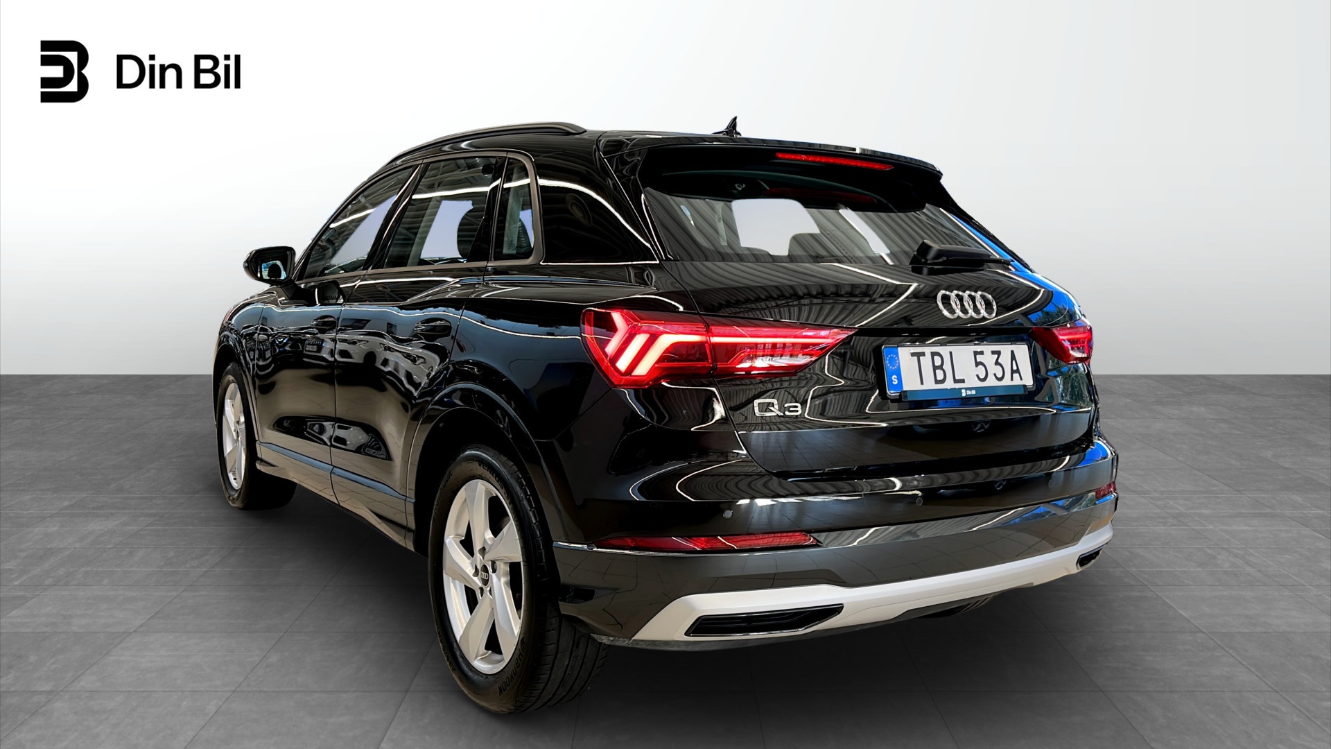 Audi Q3 TBL53A