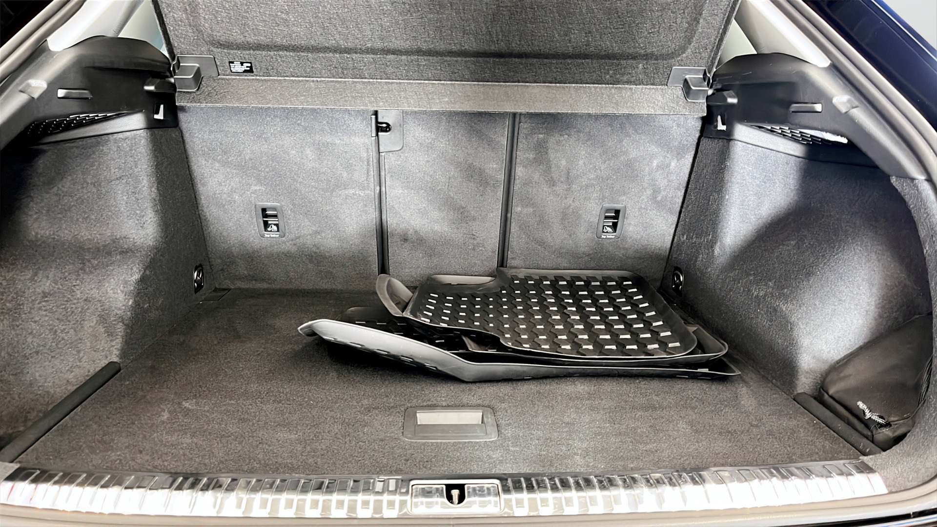 Audi Q3 TBL53A