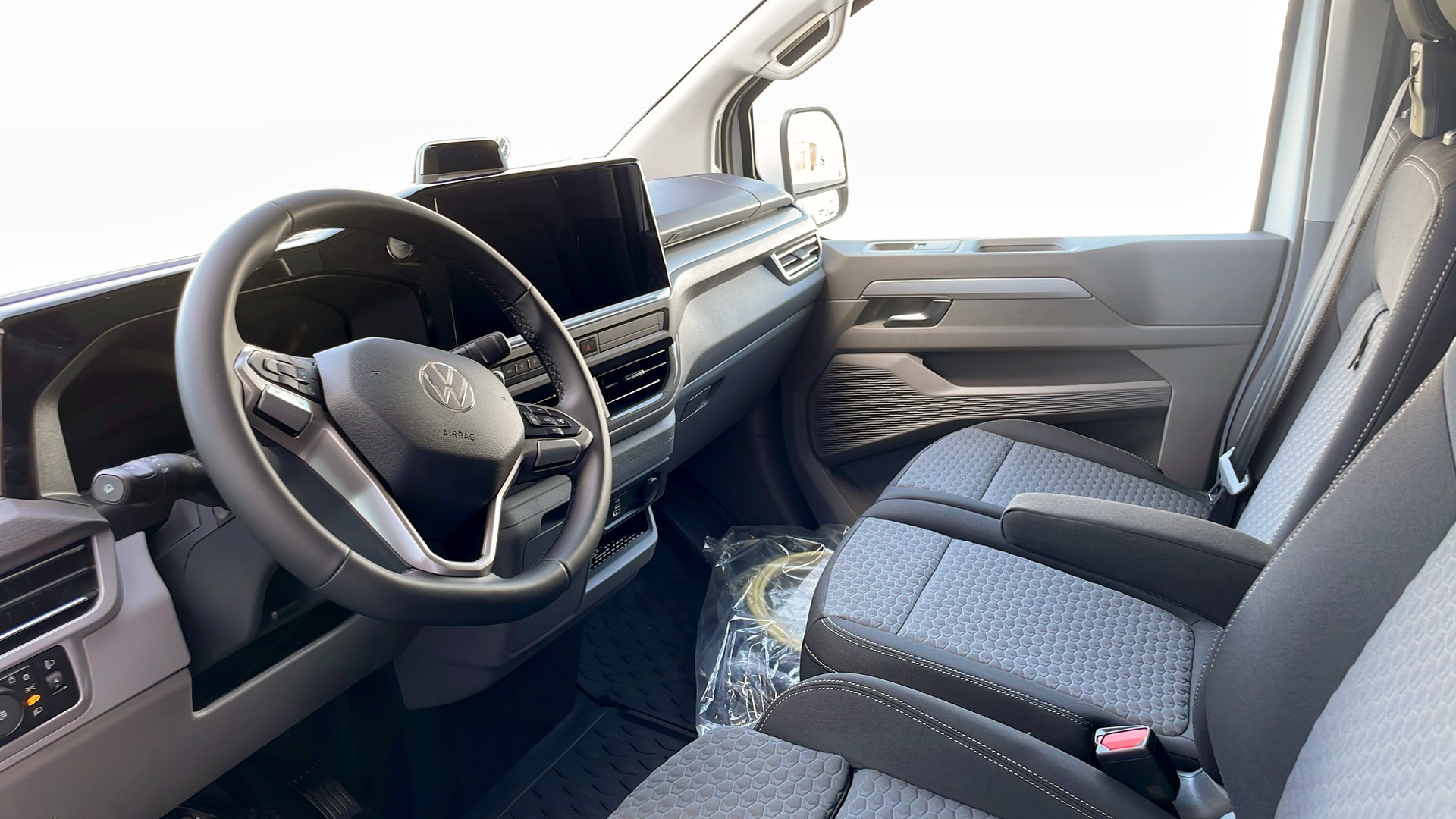 Volkswagen T7 Transporter TBN00J